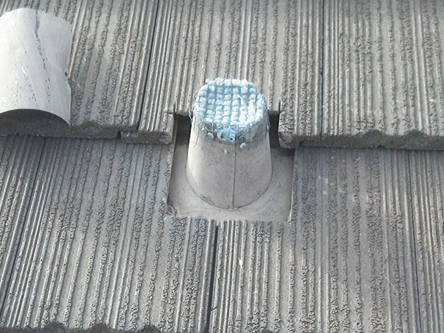 Vent Cap Creates too Small an Opening and Screen Promotes Lint Buildup and Blockage